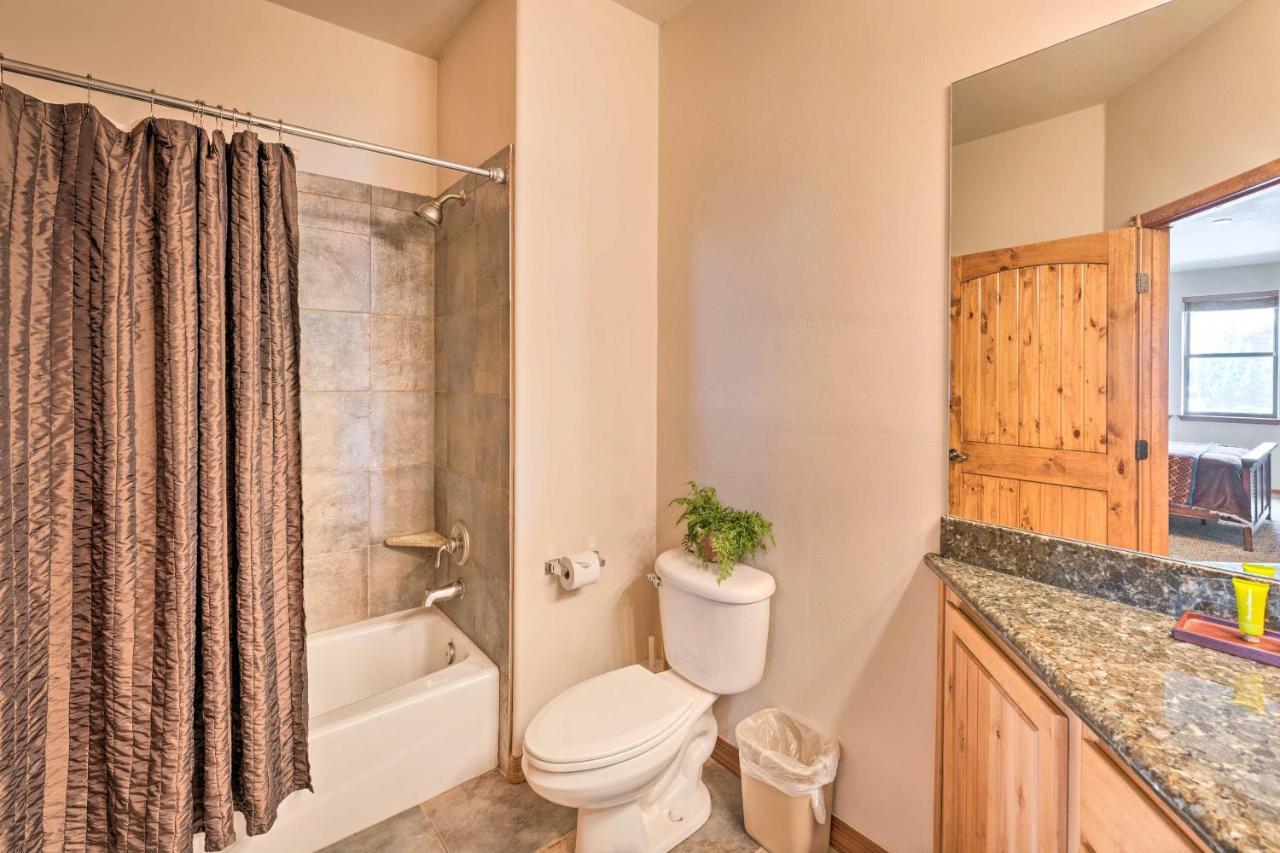 Updated Show Low Townhome With Balcony And Grill! Zewnętrze zdjęcie